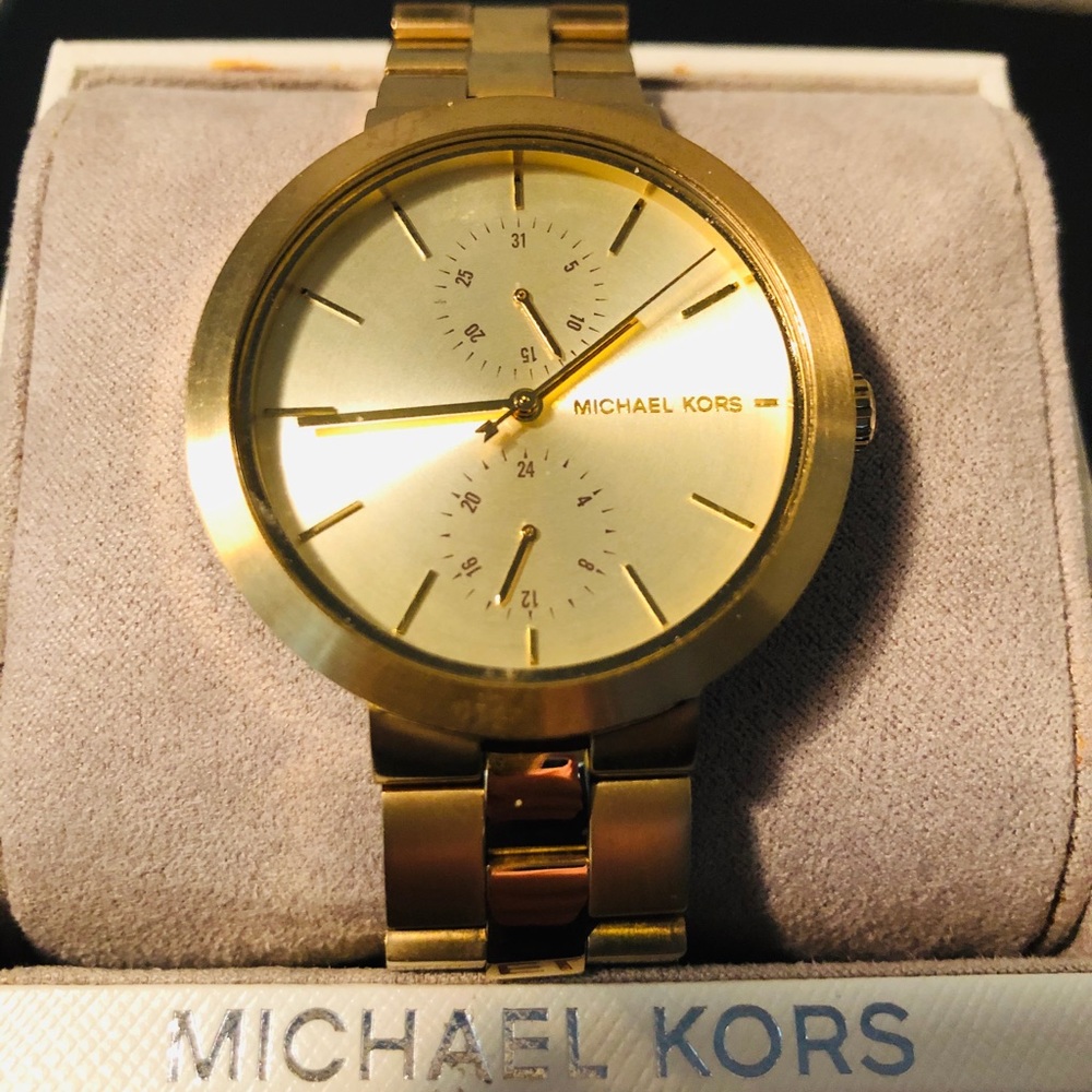 Stunning Gold MICHAEL KORS Watch